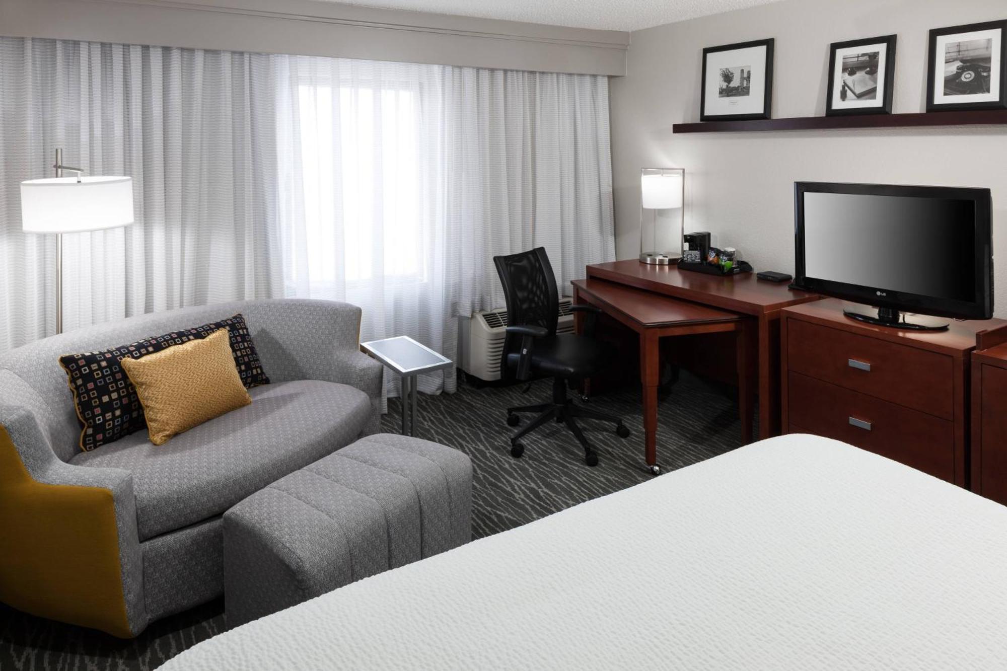 Hotel Courtyard By Marriott Waco Exterior foto