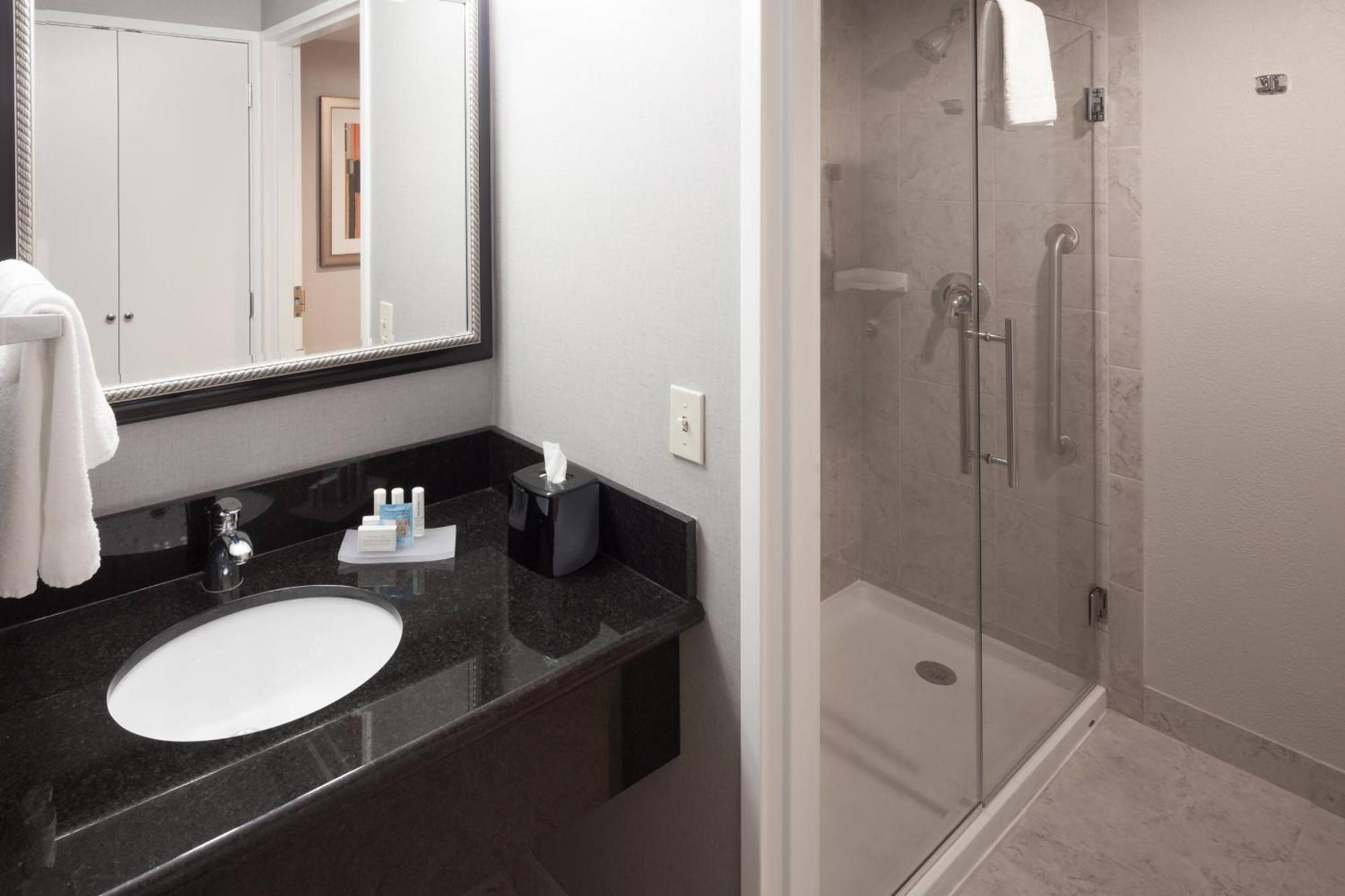 Hotel Courtyard By Marriott Waco Exterior foto